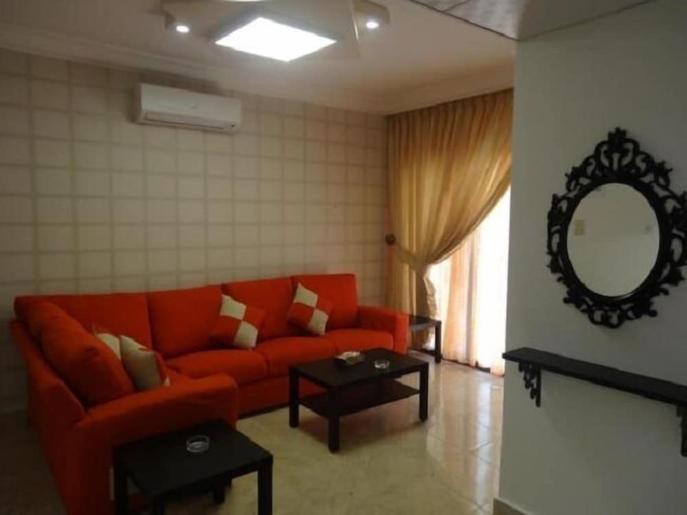 Фото Golden Palace Hotel Apartments