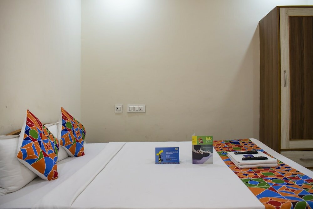 Фото FabExpress Sri Lakhsmi Deluxe