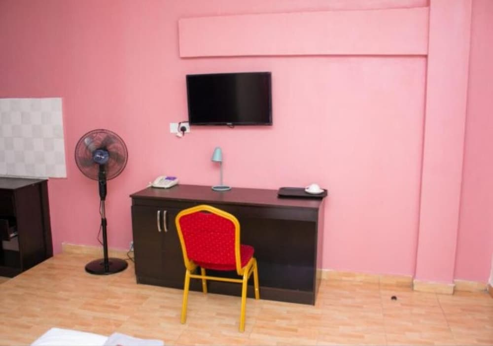 Фото Esporta Hotel Yaba