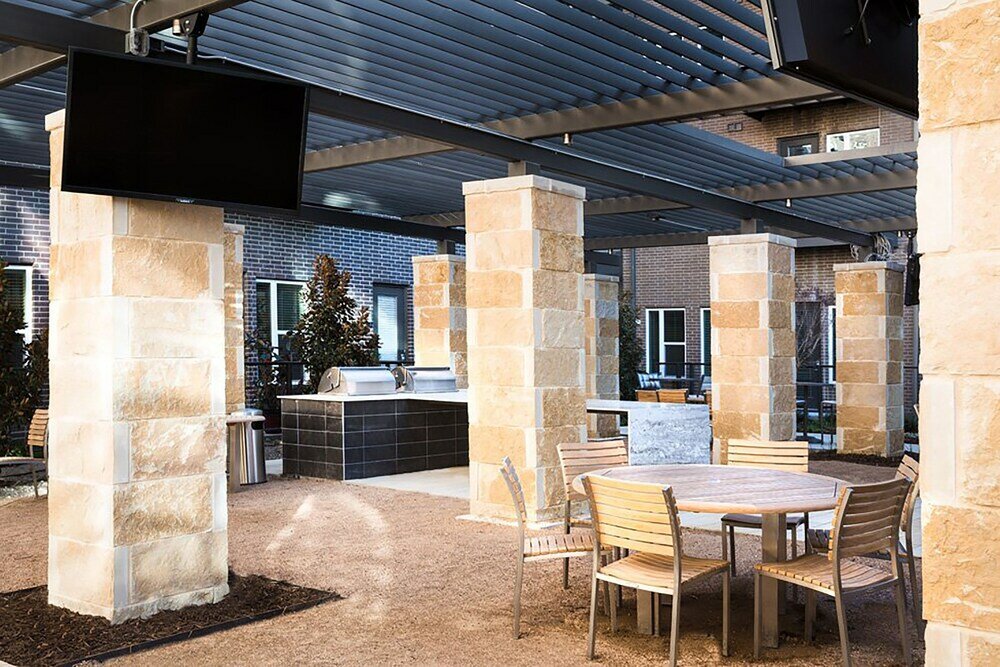 Фото Urbanlights at Legacy West