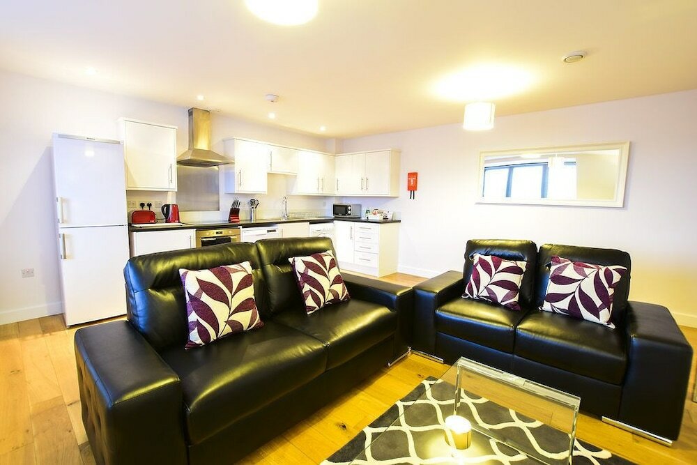 Фото Roomspace Apartments -Kirk Court