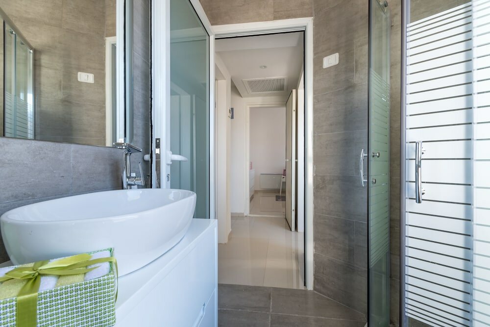 Фото Full Option 7People Terrace-Lift-Parking