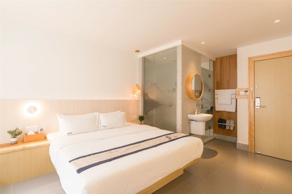 Фото Zen Tea House Elephant Trunk Hill Park