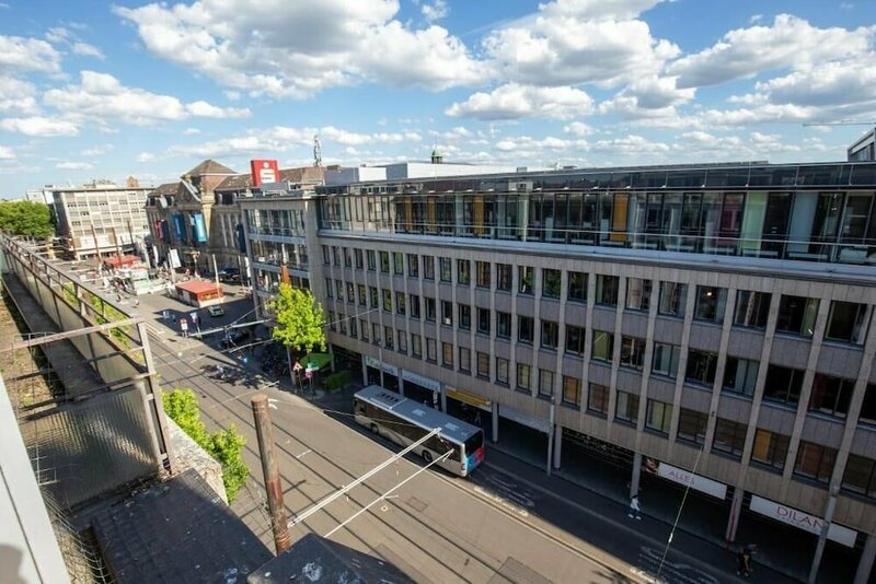 Гостиница Area24I7 Europaplatz Apartment в Карлсруэ