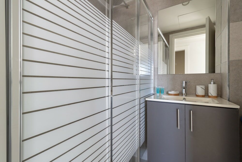 Фото New Building 2 Br 2 Bathrooms Parking