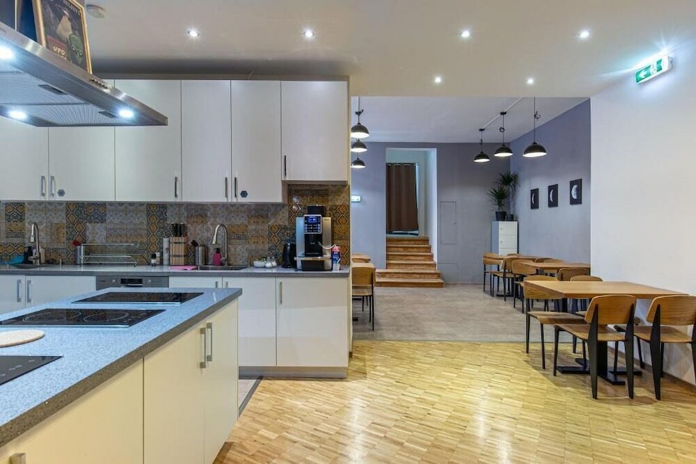 Фото Area24I7 Europaplatz Apartment