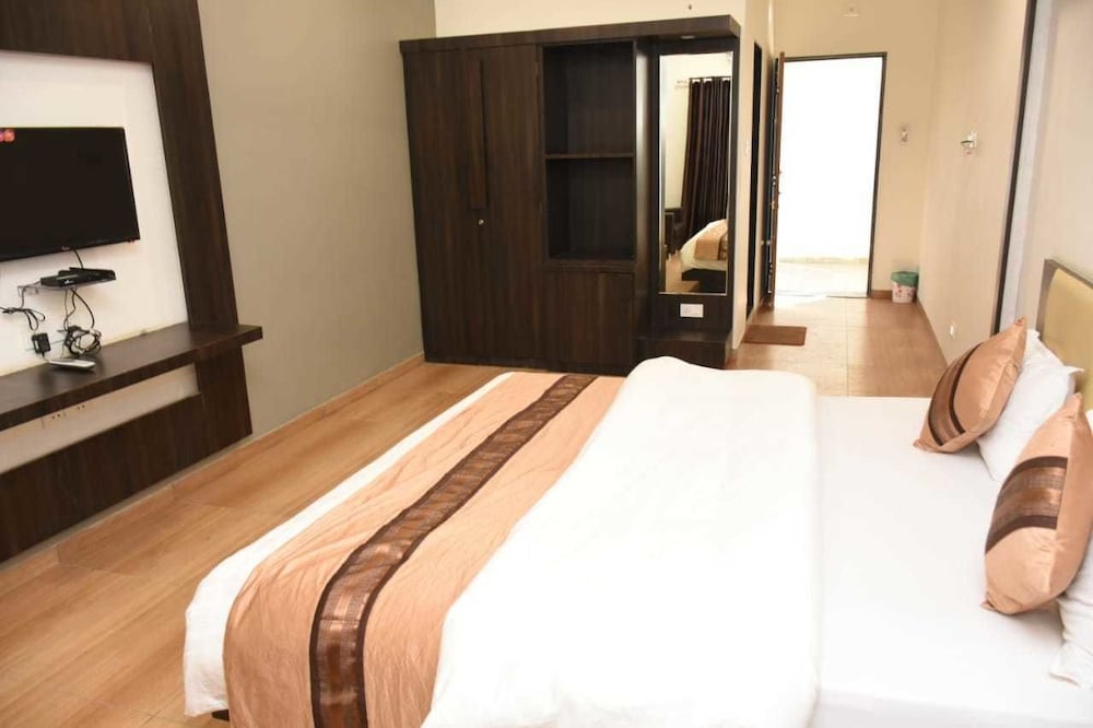 Фото Hotel Devang