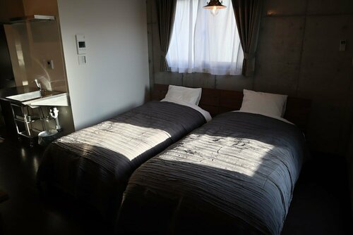 Гостиница Treeside Hotel & Apartment