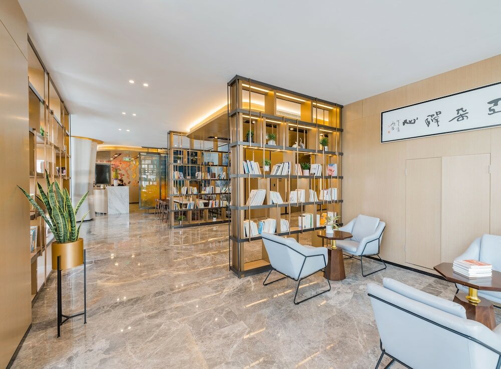 Фото Atour Hotel Nanjing Road Small White Building Tianjin