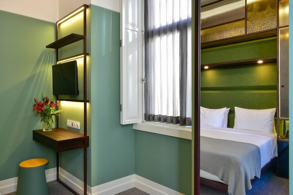 Фото отеля 2