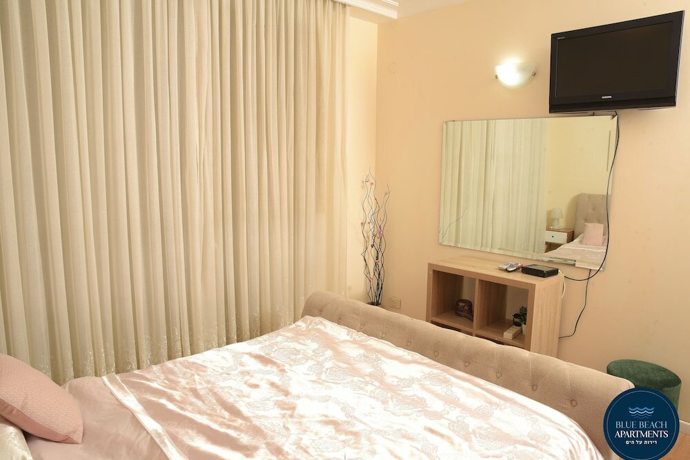 Фото Spacious Sea View Apartment