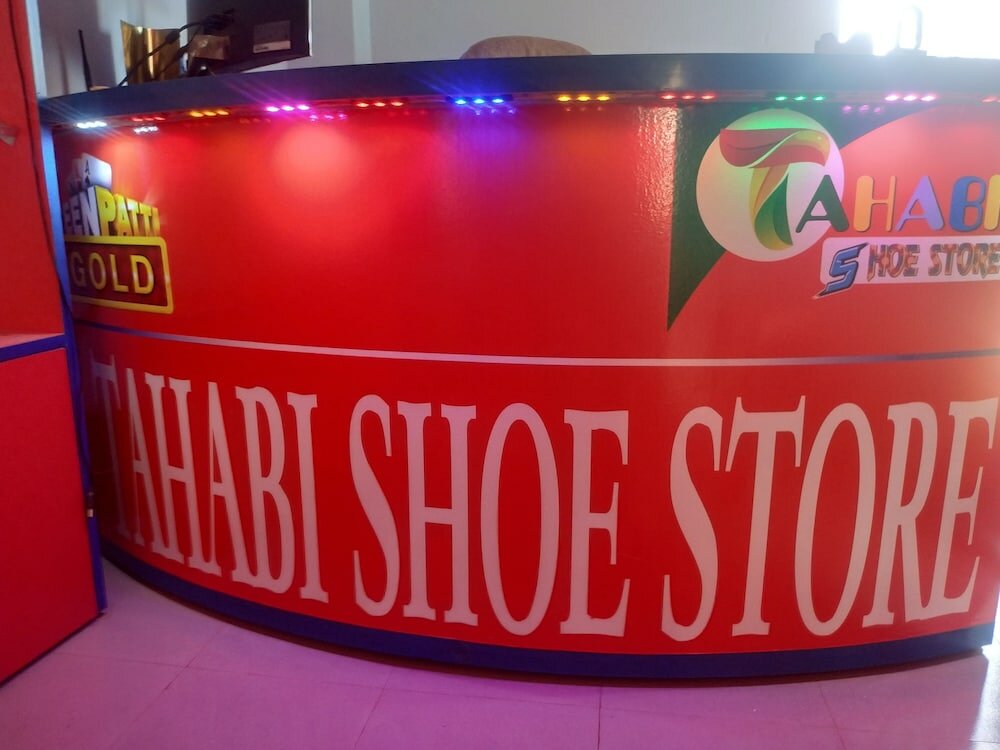 Фото Tahabi Shoe Store