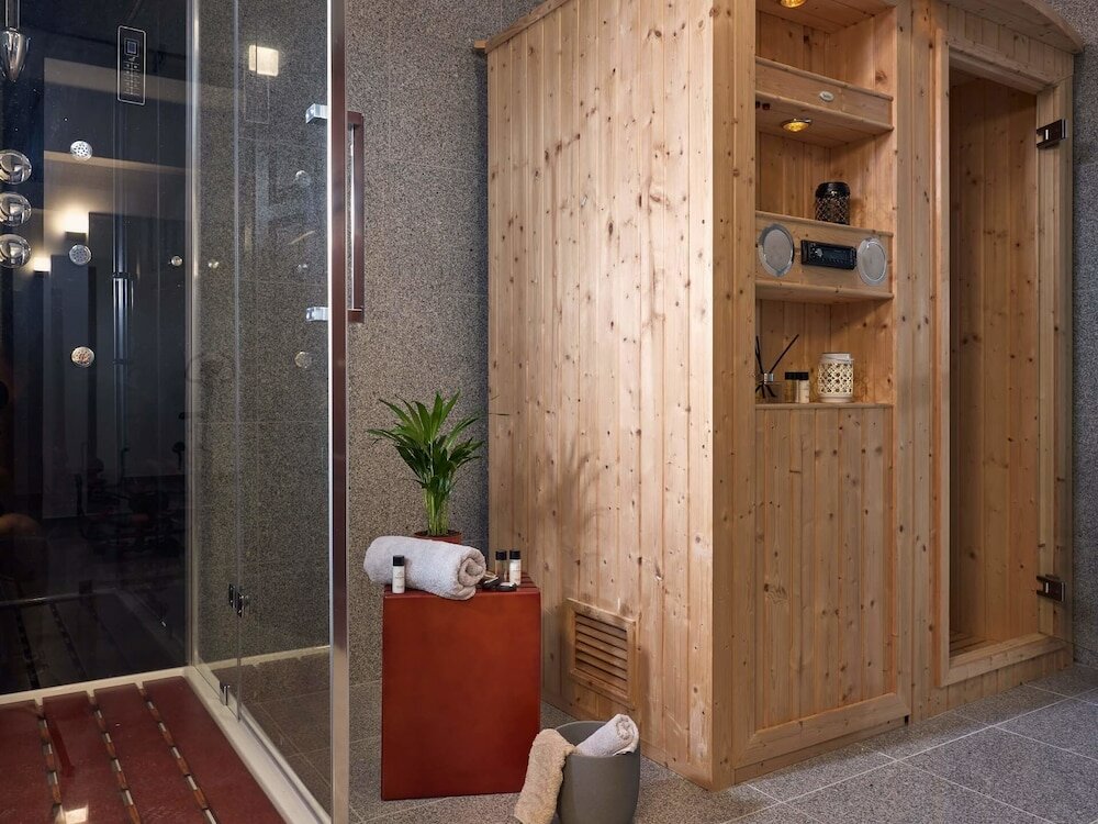 Фото Mont Bleu Luxury Villa