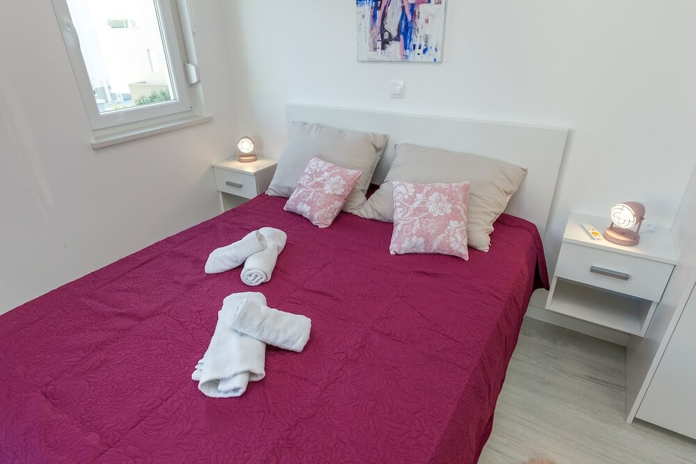 Фото Apartments Tomana