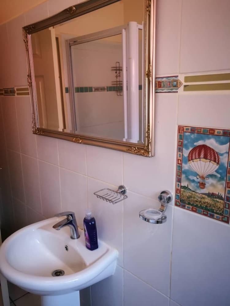 Фото Rhino Rest Camp