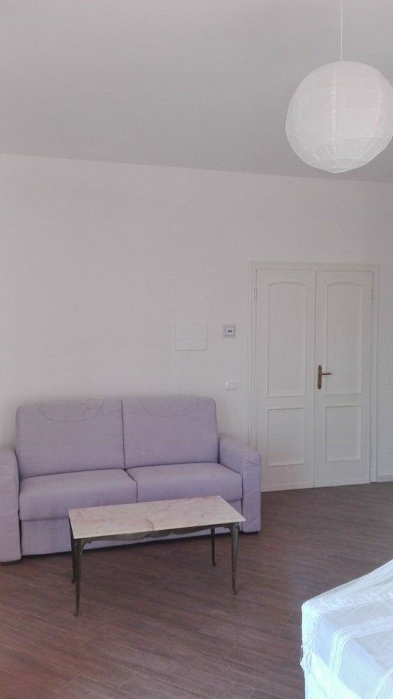 Фото La Bouganville B&b