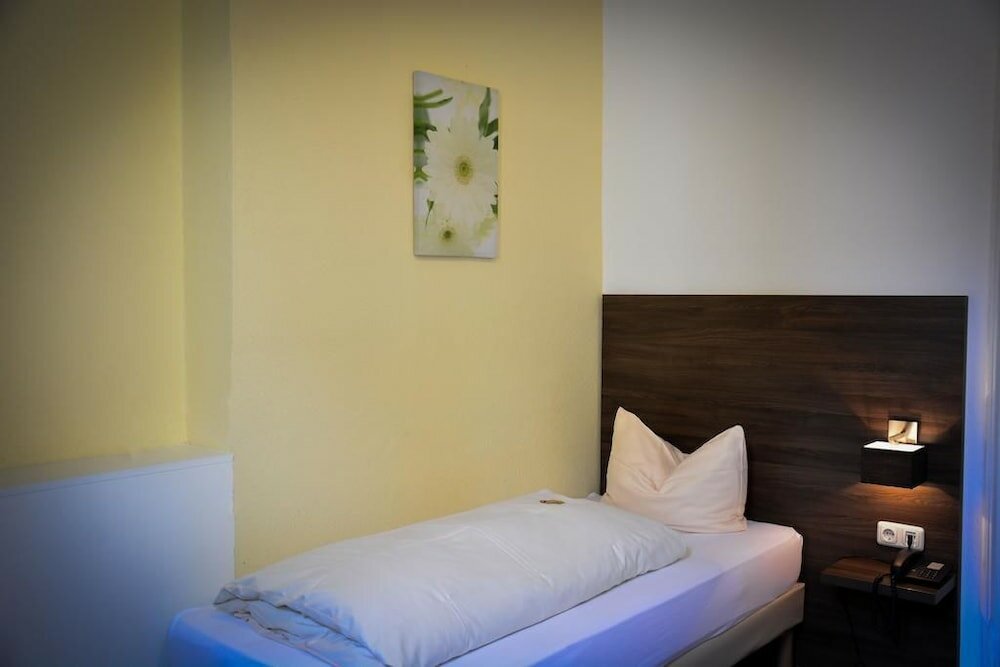 Фото Hotel Am Landeshaus