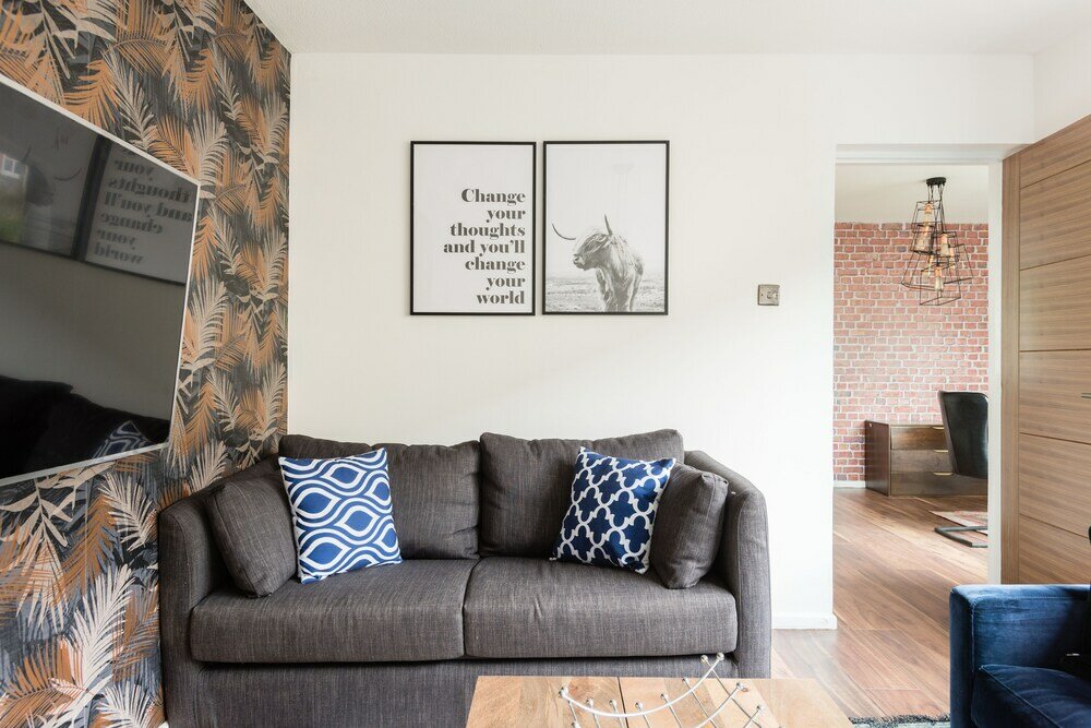 Фото The Century Chalet - Contemporary 2bdr Townhouse with Parking