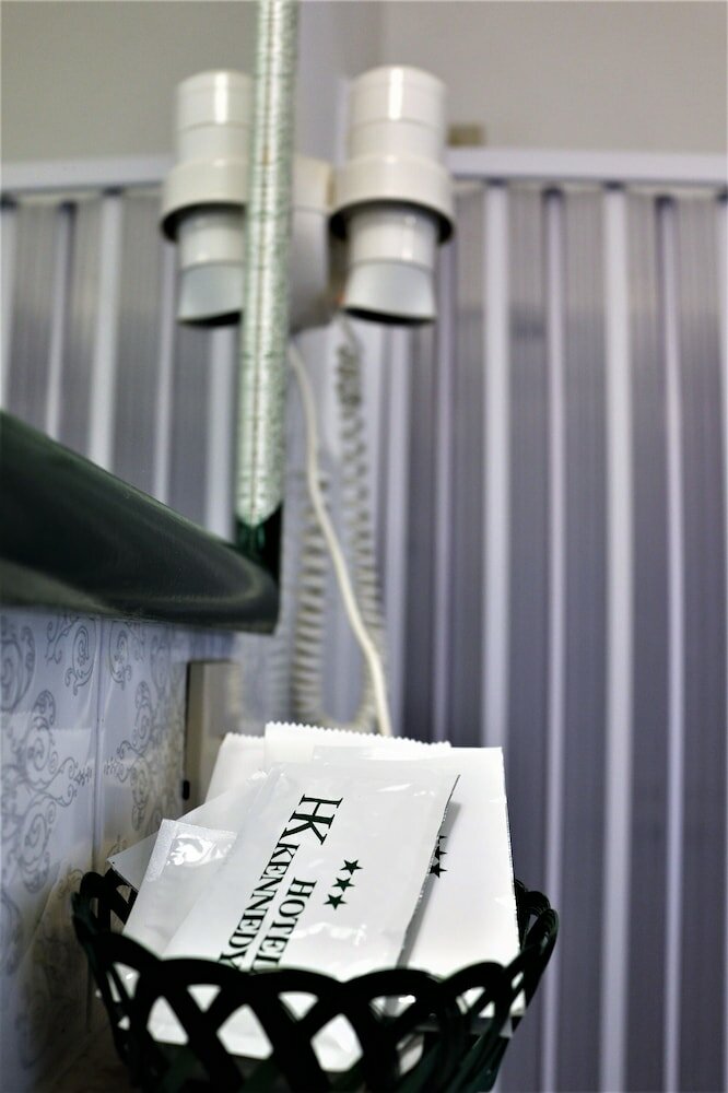 Фото Hotel Kennedy