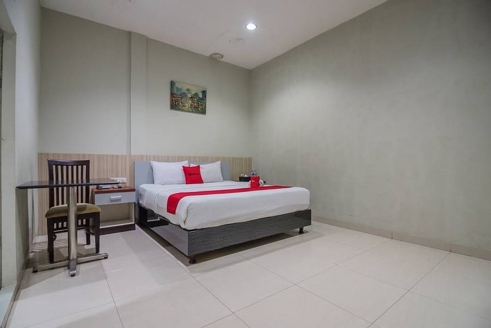 Фото RedDoorz Plus near Simpang Rimbo Jambi