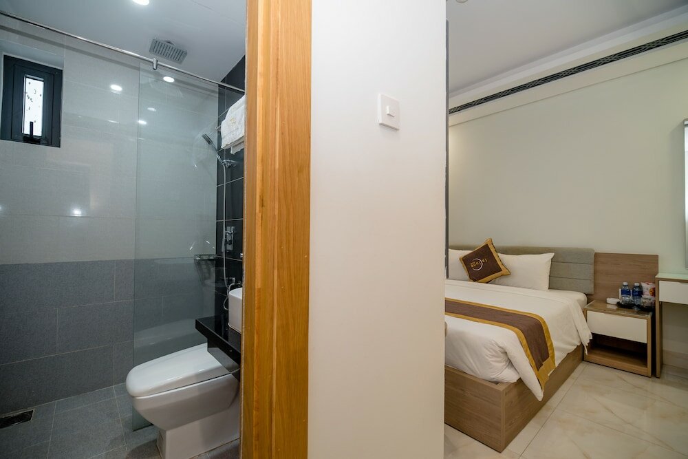 Фото La Lune Hotel