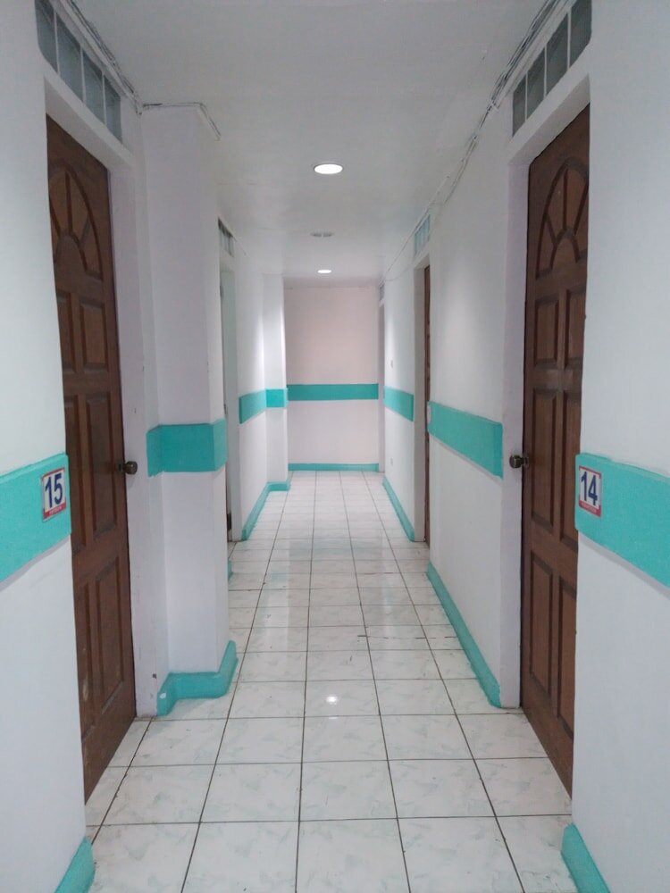 Фото Hayward Travel Inn