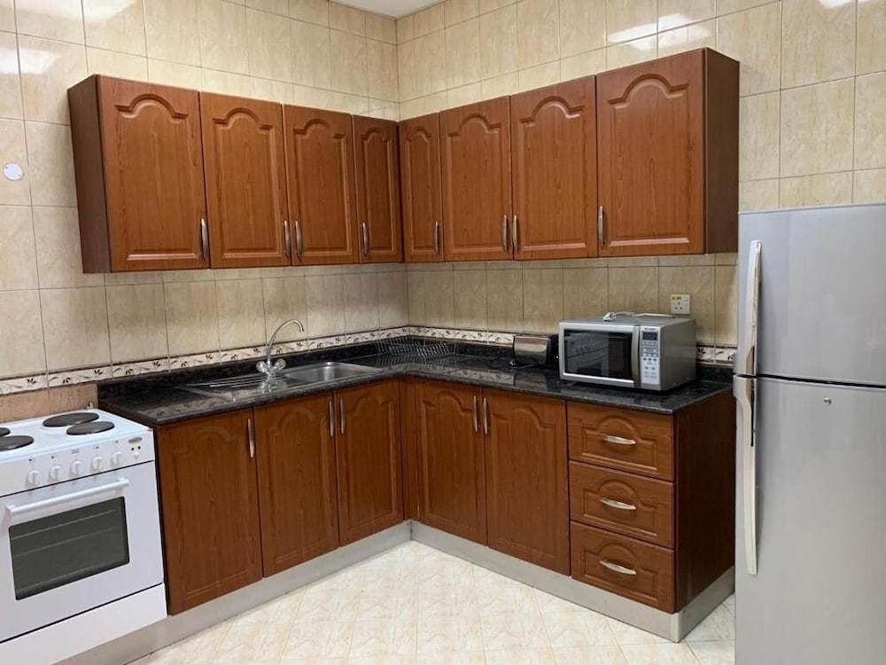 Фото Al Misrea Tower