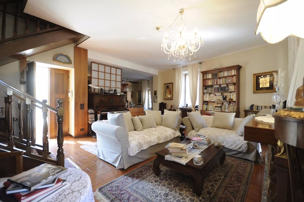 Фото Villa Marisa bed breakfast and books