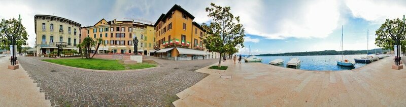 Гостиница Zanardelli Luxury Apartment в Сале