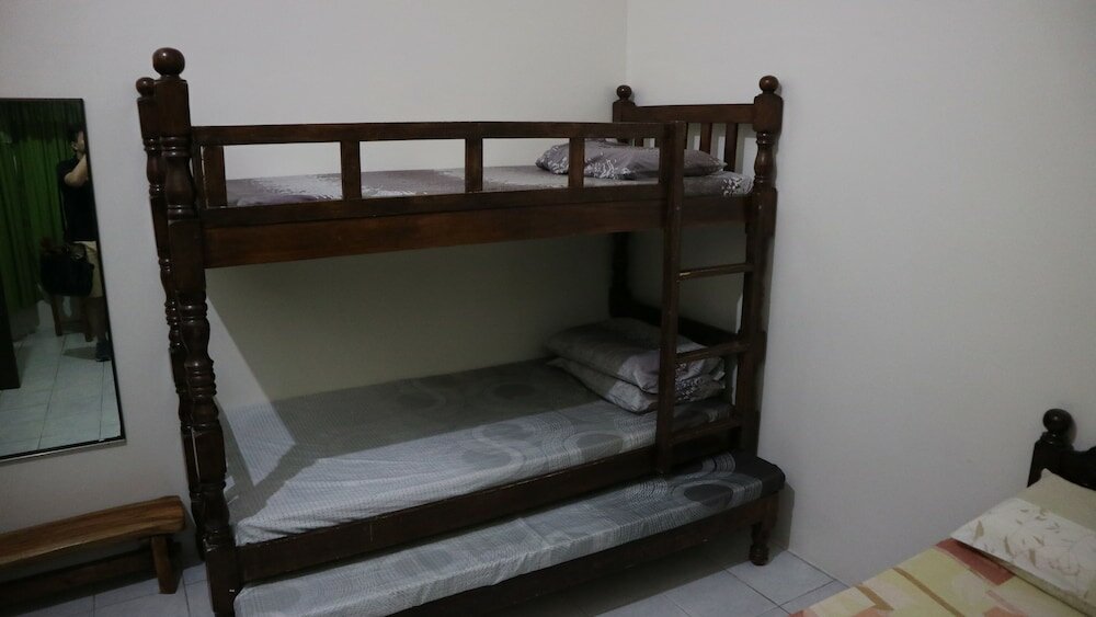 Фото Hundred Isles' Room Rentals and Transient House