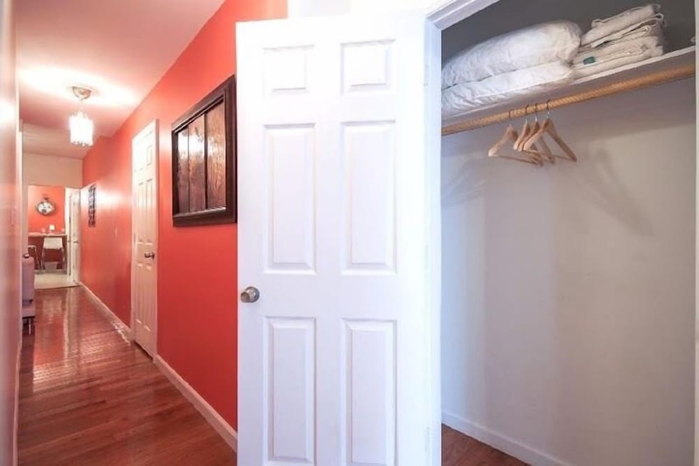 Фото Washington Heights Apartments