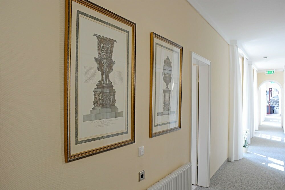 Фото Hotel Garni Kaiserstuhl