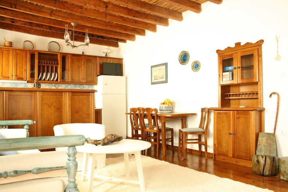 Фото Mariakis Luxury Studios