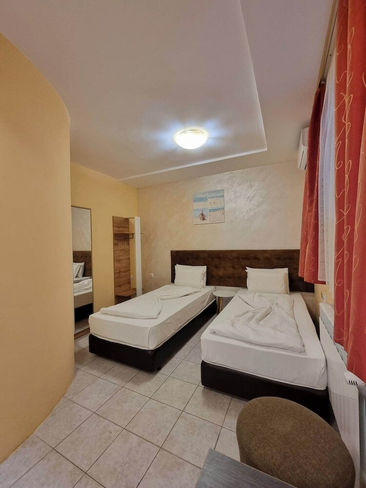 Фото Hotel Jeweller