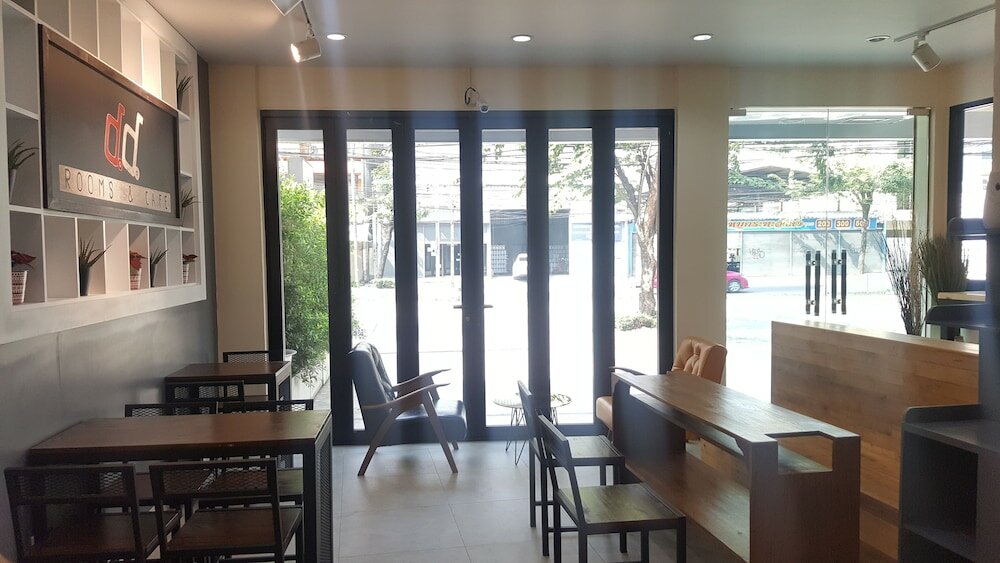 Фото Double D Rooms & Cafe