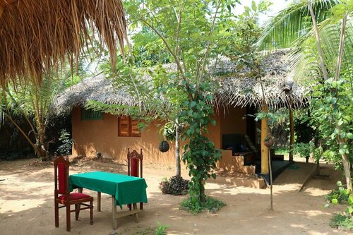 Гостиница Sandalwood Cottage в Провинции Сабарагамува