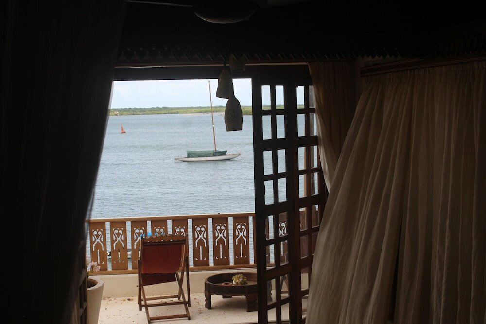 Фото Kijani Hotel