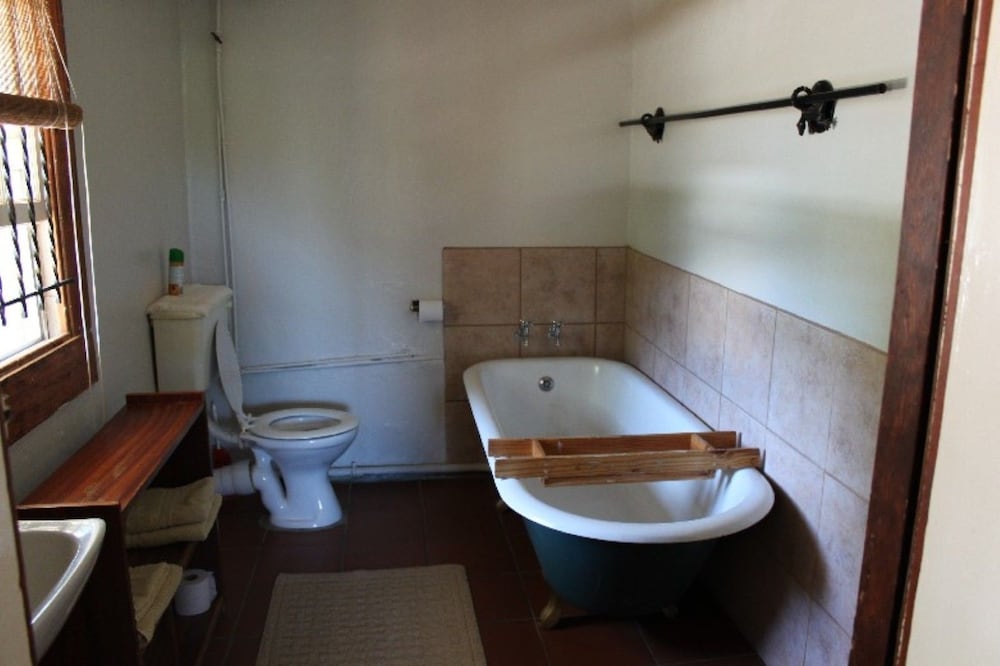 Фото Trackers Inn