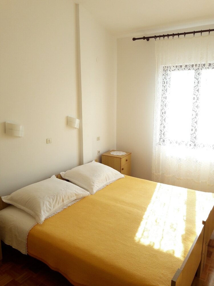 Фото Apartments Metajna X