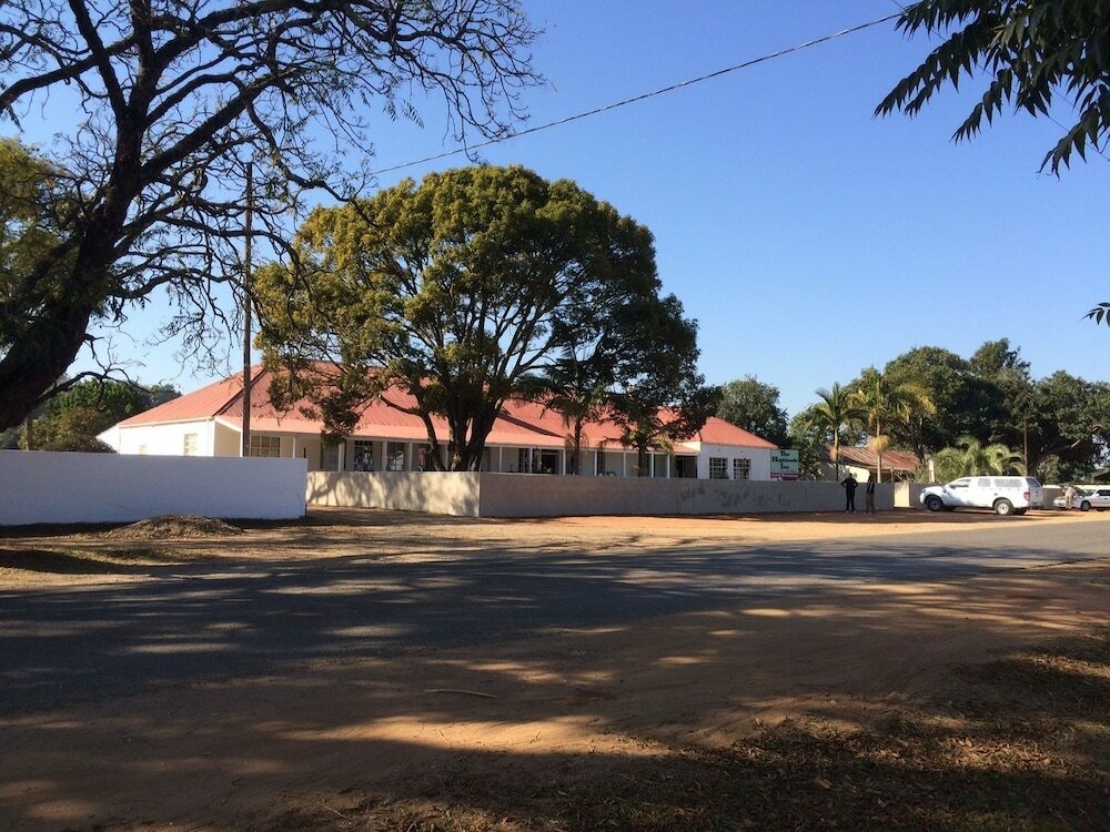 Фото Highlands Inn Hotel