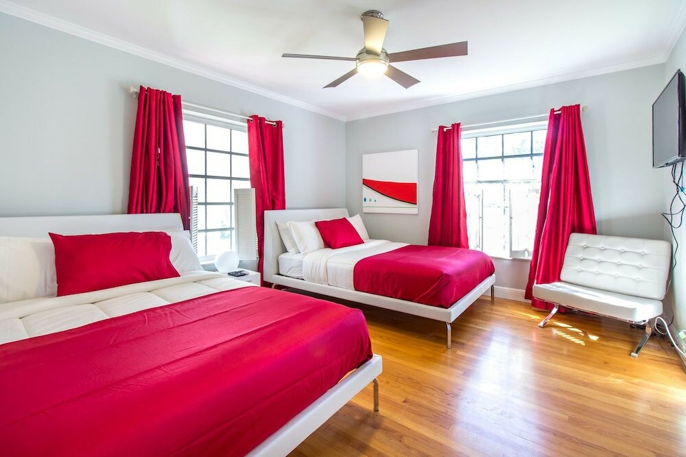 Фото Chateau Hollywood