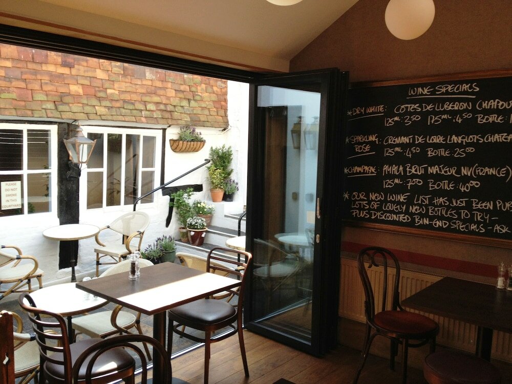 Фото The Old Vine