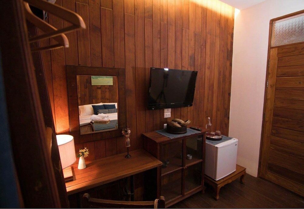 Фото Gingerbread House B&b