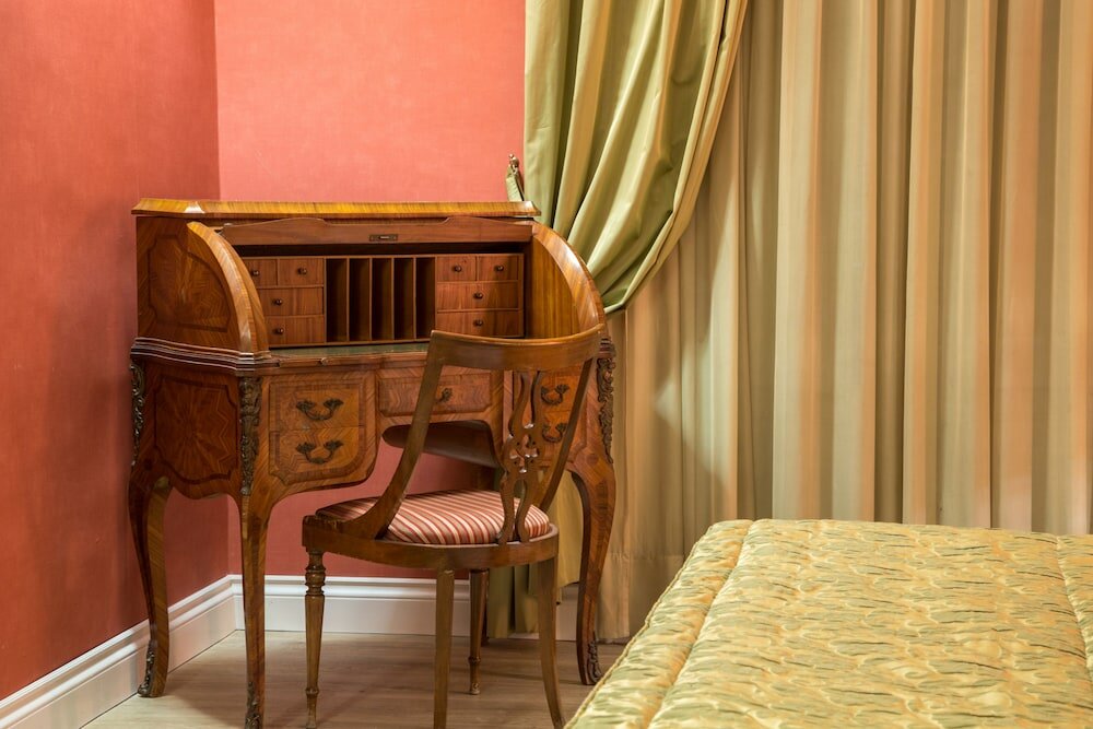 Фото Palazzo Arone dei Baroni di Valentino