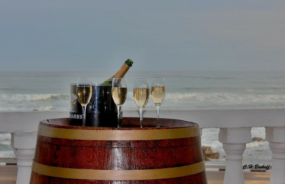 Фото Walkerbay Accommodation