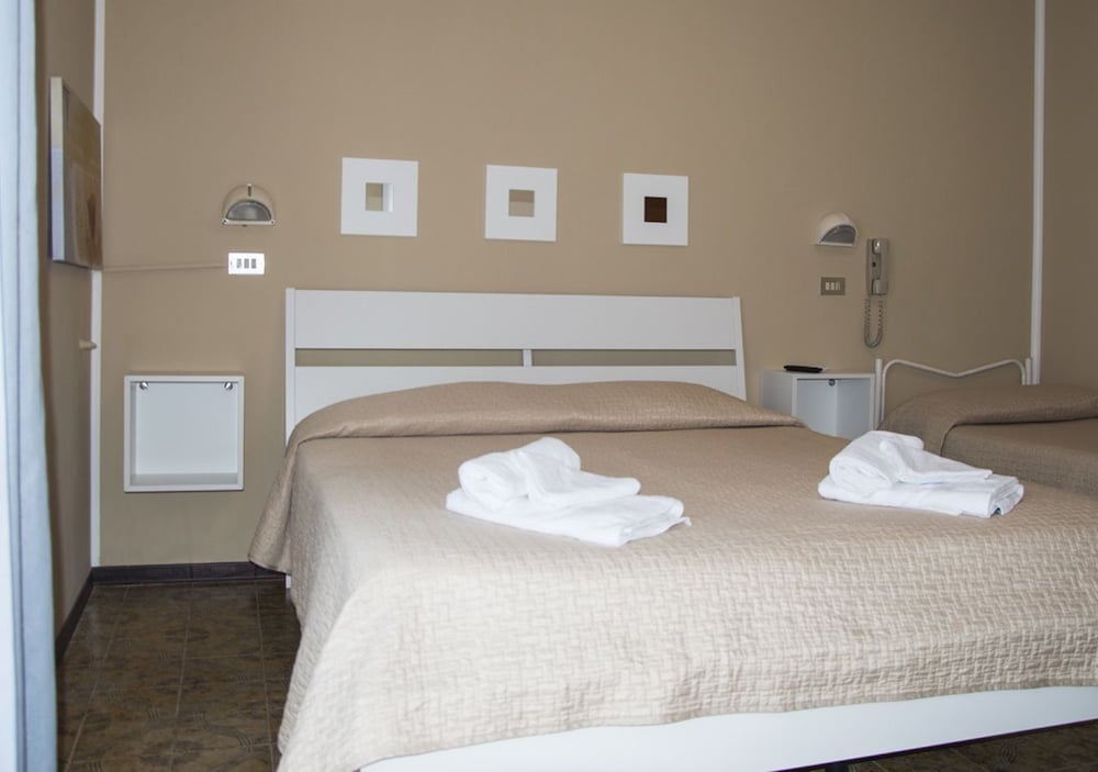 Фото Hotel Fucsia