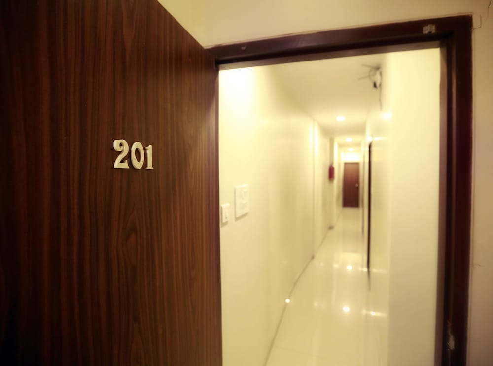 Фото Hotel Grace Inn