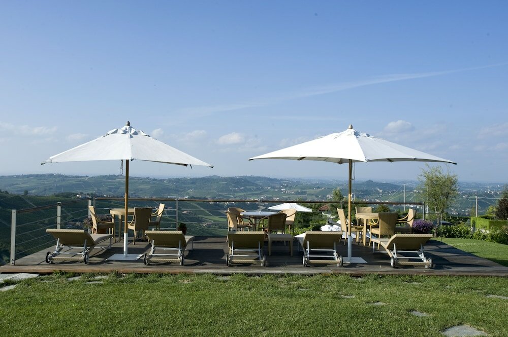 Фото Albergo Castiglione Langhe