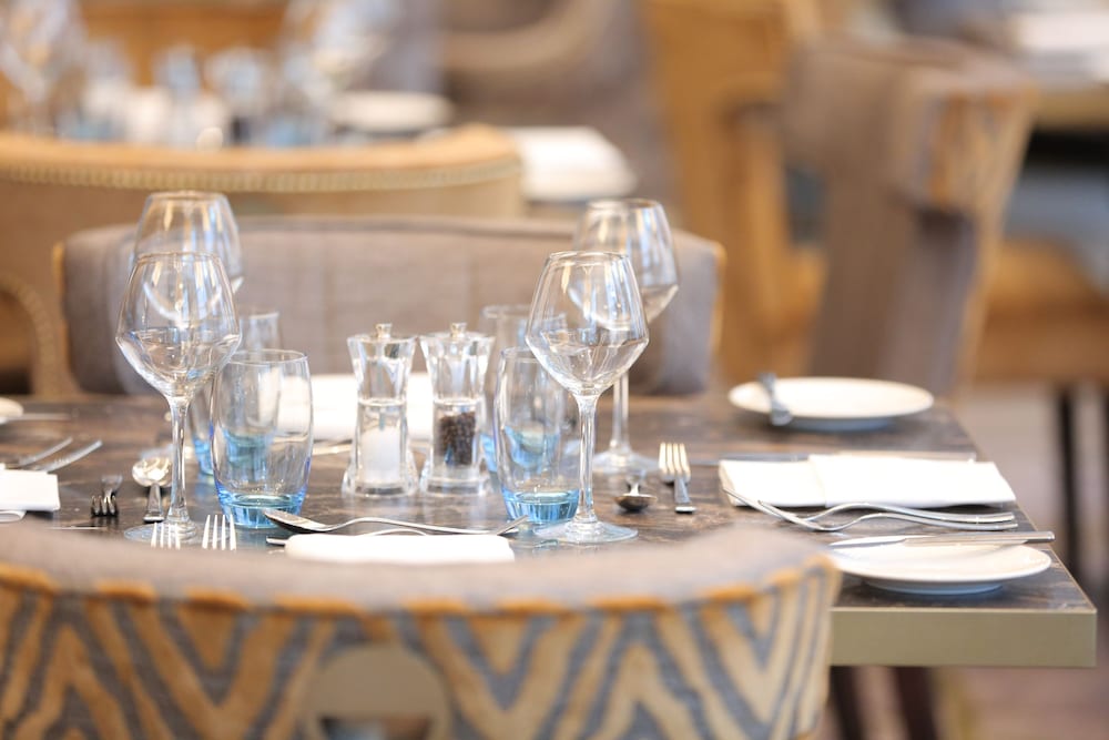 Фото Grand Central Hotel Belfast