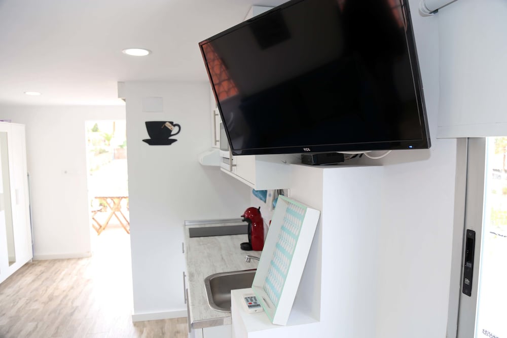 Фото Villa Ana Apartments